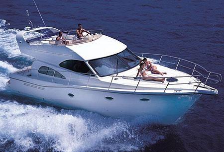 hire a yacht puerto banus